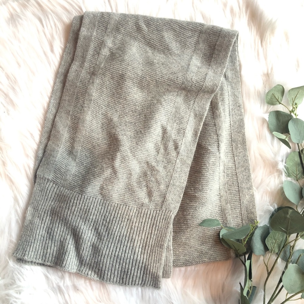 Banana Republic Scarf